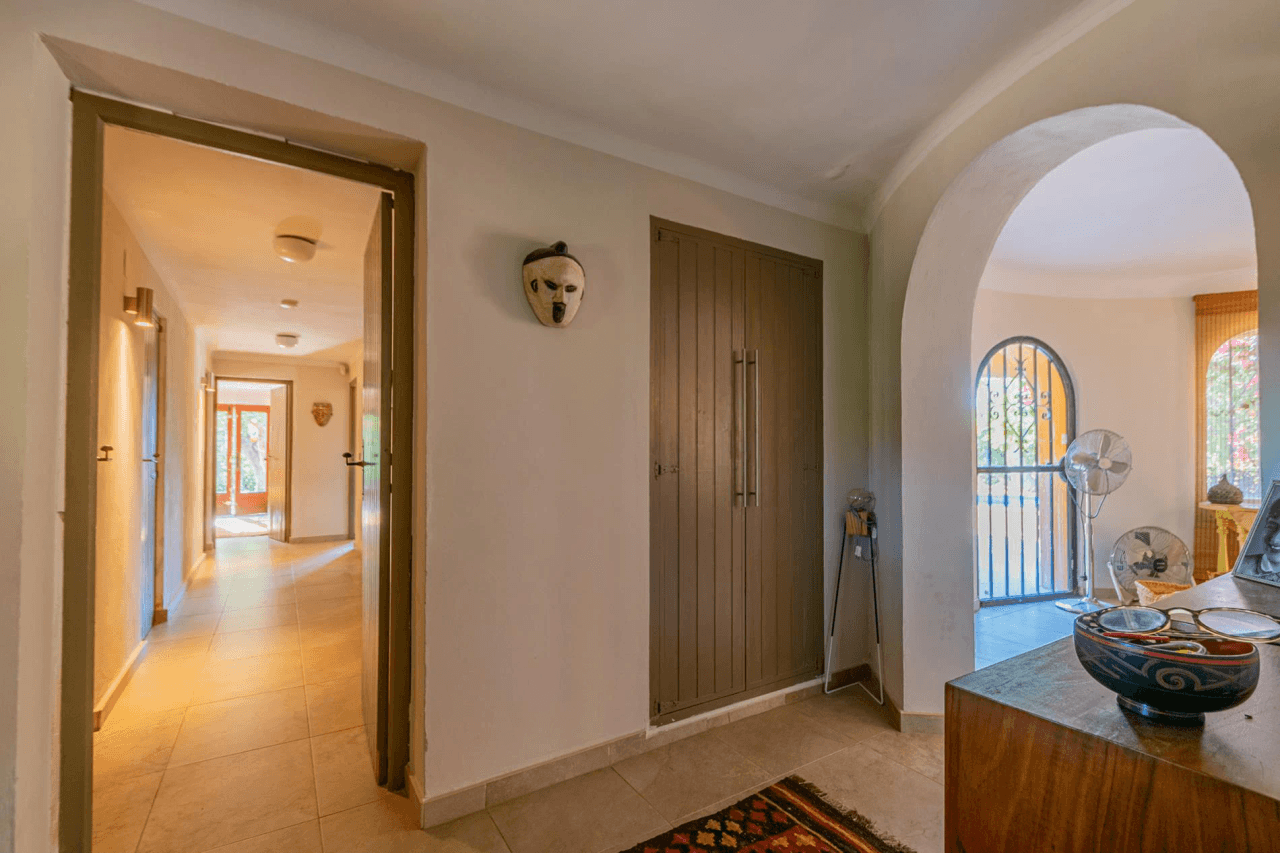 Chalet en venta en Camp d'esports, Lérida con piscina y 3 habitaciones