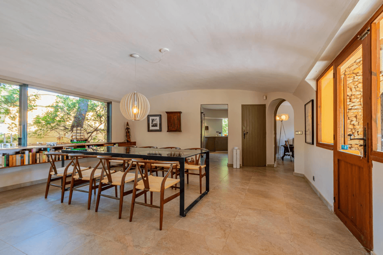 Chalet en venta en Camp d'esports, Lérida con piscina y 3 habitaciones